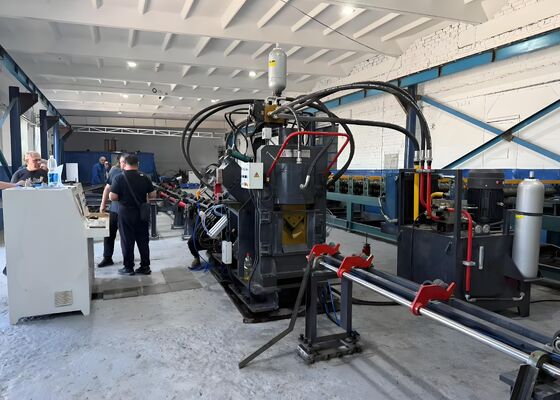 32x7x3m Общий размер Угловой профиль обработки CNC угол Железной стальной башни Машины Линия 3 CNC оси