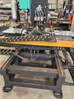1200KN Серво питания буровой силы Cnc пластины скважины буровой машины с 26 мм Максимальный диаметр перфорации