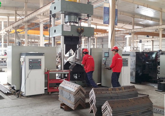 Машина для сгибания с помощью нагрева CNC для углов и плит, модель HQ200?? 600