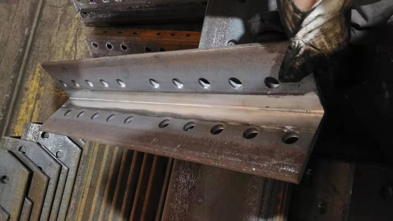 QG36 CNC Угловая стальная корневая очистная машина Угловая корневая фрезерная машина