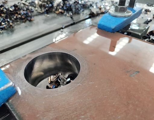 Высокая жесткость высокая скорость CNC сверлильная машина с сервоуправлением