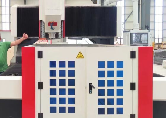 Габаритные размеры 4000x3800x2800 мм, подвижный рабочий стол, сверлильный станок с ЧПУ, максимальный диаметр сверления 60 мм