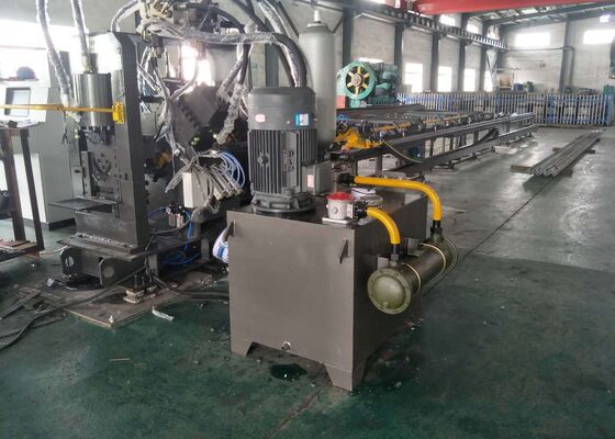 Компоненты крупномасштабного производства Cnc Плоский стальной канал Стальной штамповочный станок 3 оси