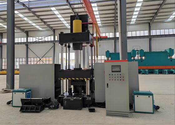 1400 мм Максимальная высота открытия Cnc угловой стальной изгибающей и нагревательной машины 120 * 2KW нагревательной мощности