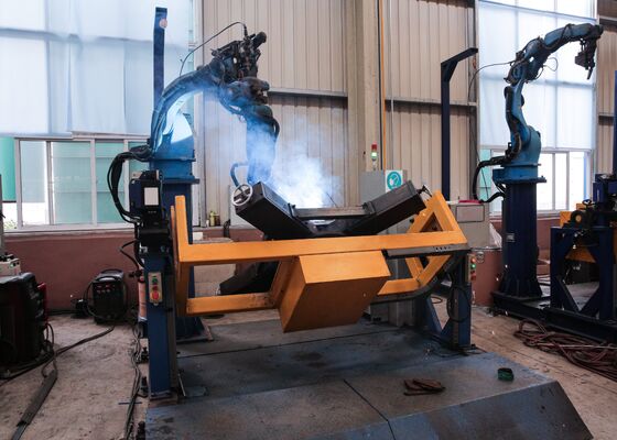 Сварка базы передачи вышек использовать Cnc башни ступня сварки робот 2pcs рабочие столы