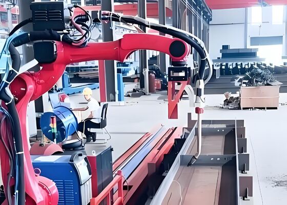 Автоматически планирует путь сварки без обучения сварного робота с помощью визуального распознавания